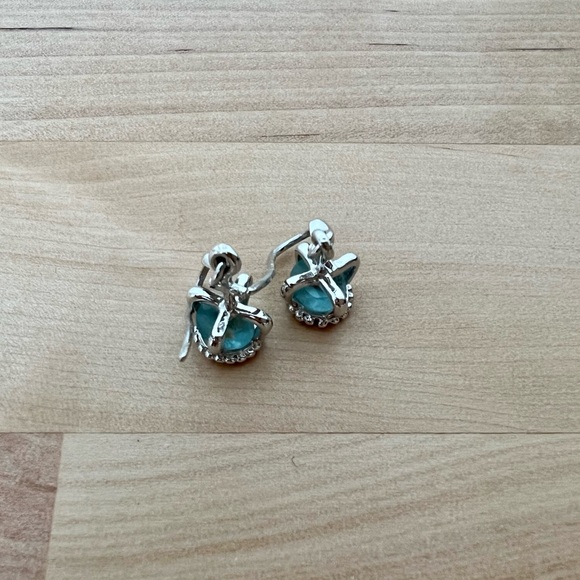 Cute Crown Dangle Earrings - Picture 5 of 6